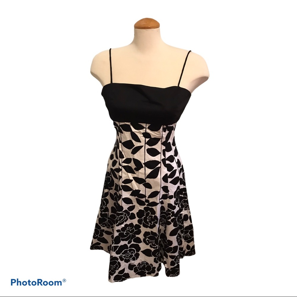 Nine West Black & White Floral Fit to Flare Dress